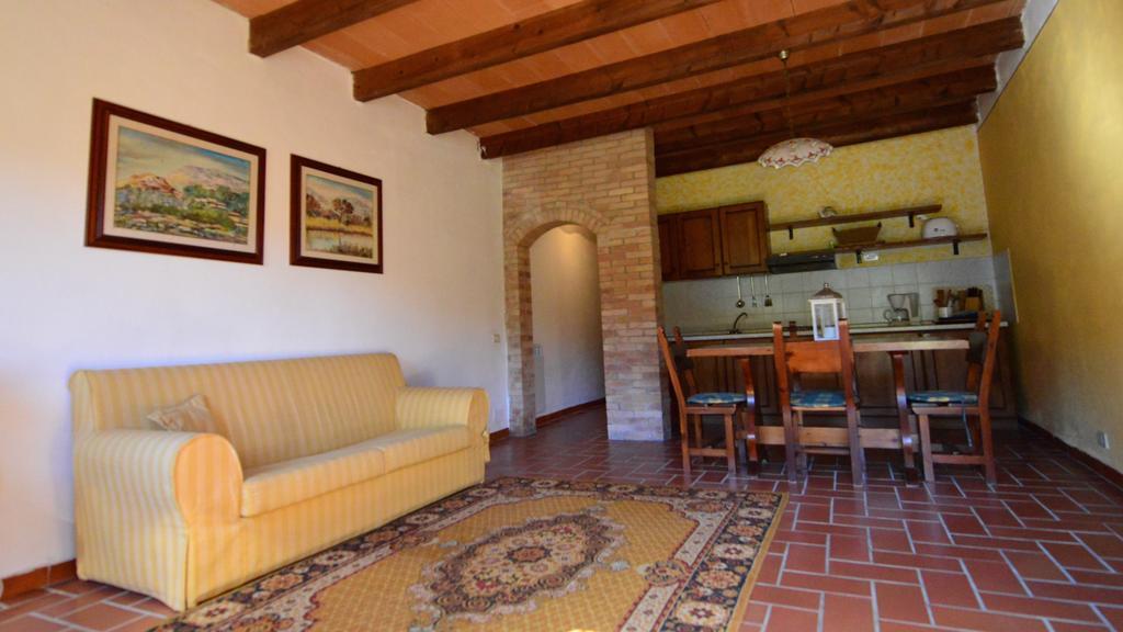 Fattoria Di Fugnano Guest House San Gimignano Exterior foto